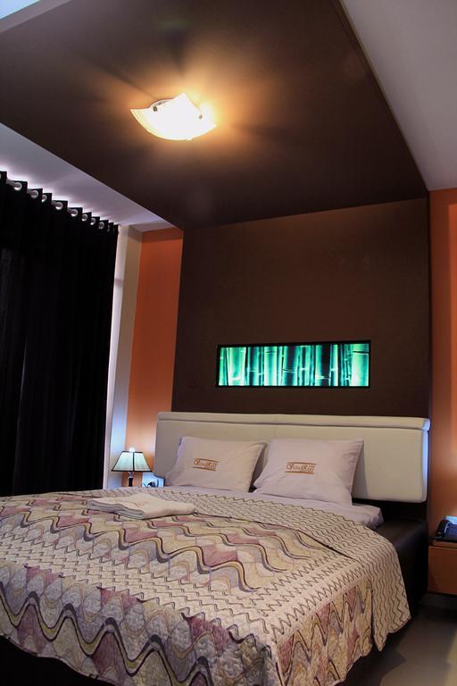 تشيكلايو Villa Real Hotel & Suites الغرفة الصورة